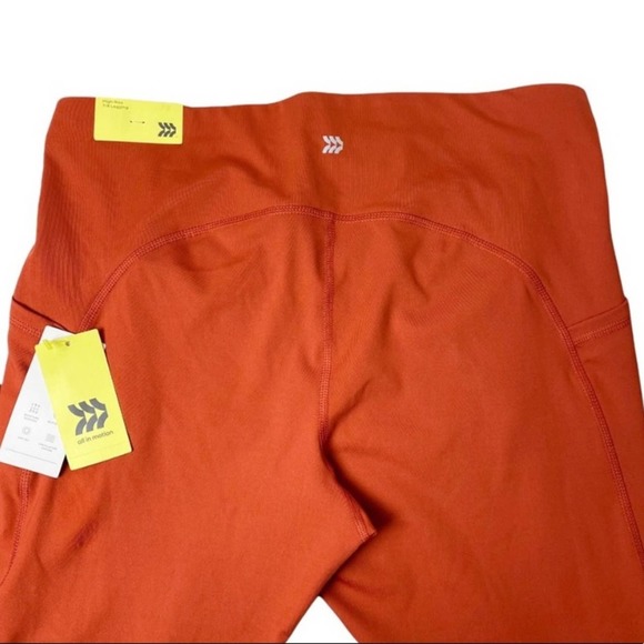 All In Motion Sculpted Linear Laser Cut High Rise 7/8 Leggings - Picture 4 of 11